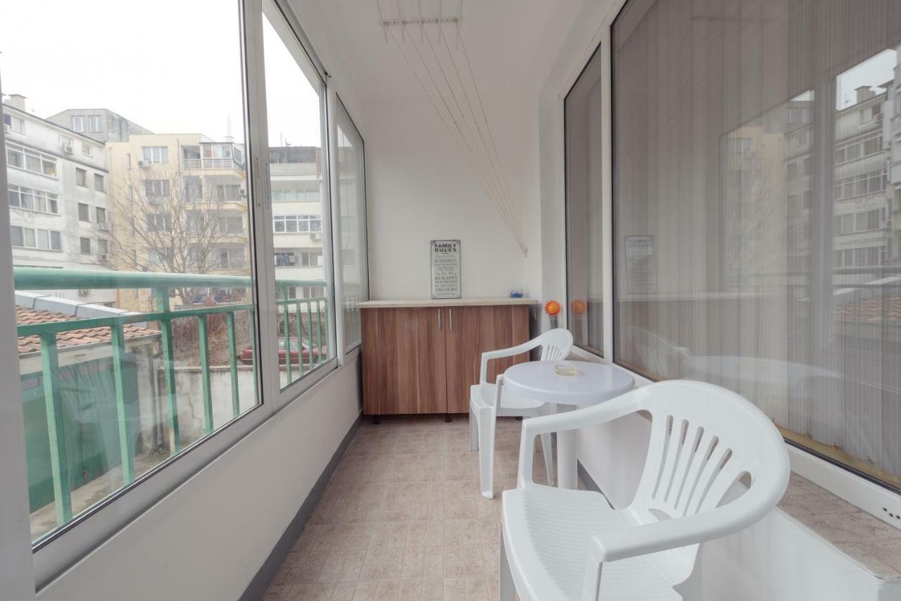 Green House Burgas City Exterior foto